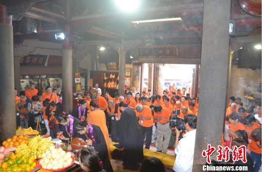 ������160����M�I�|�H�H���������Ƚ�