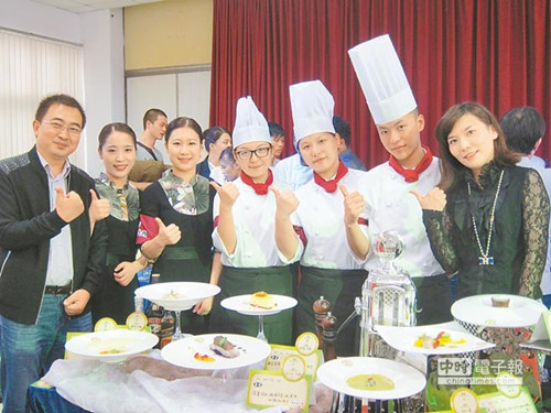 ���w���~PK