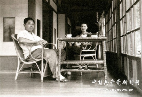 �B�S�i�\�g�Ɠ����W���T��