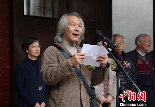 ���W�e���ܵo�J�ߕ��Y�������r�e�i�I�Ŕb���o