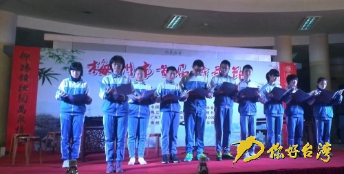 ���F���b�������E���q��-���q���H��|