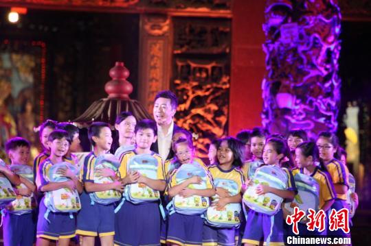 ���w2015�K�|�H���d����潕����L��|�I��������