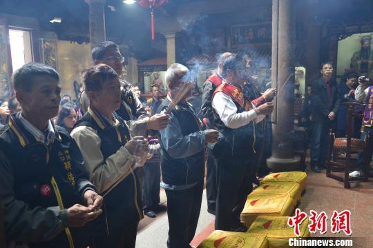 ���W�夤�I�G���K�c���F�|�H25�e�A��L�E�Q����