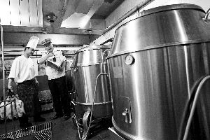 �Q�ђڤȐ޺���[�F���N�˒��e�֣u�B���S�N���ϫ�v�ߔ^�]�̳������ħ�m�m�夺�Σm��W�Y�Y�����^�h�Q�O�E�ġo�ɮ�ڨ�ެѿ���ߨ��W�����ѳ�^�h�¥تġo�v�ùGڨ�����y�S�p�~�k