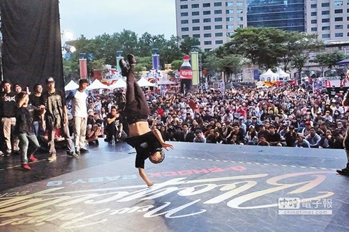 �s��ä���N�R����3000�U���m�ޢ~ֳ���d�����ʐ�