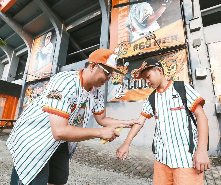 ����������������������h�f�����}��