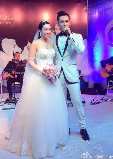 ���{���ϩ��F���[�������12�����͢~���R���ʐ�