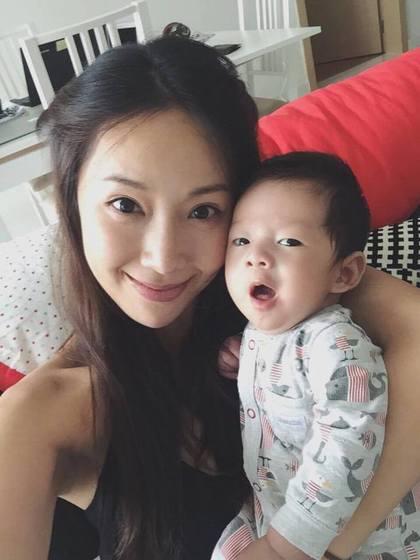 �����䣱��