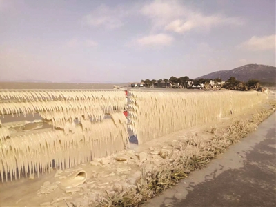 �q�b�ӥ��Y���}30�e�ùJ���(��)