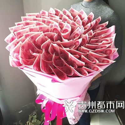 ���������}����