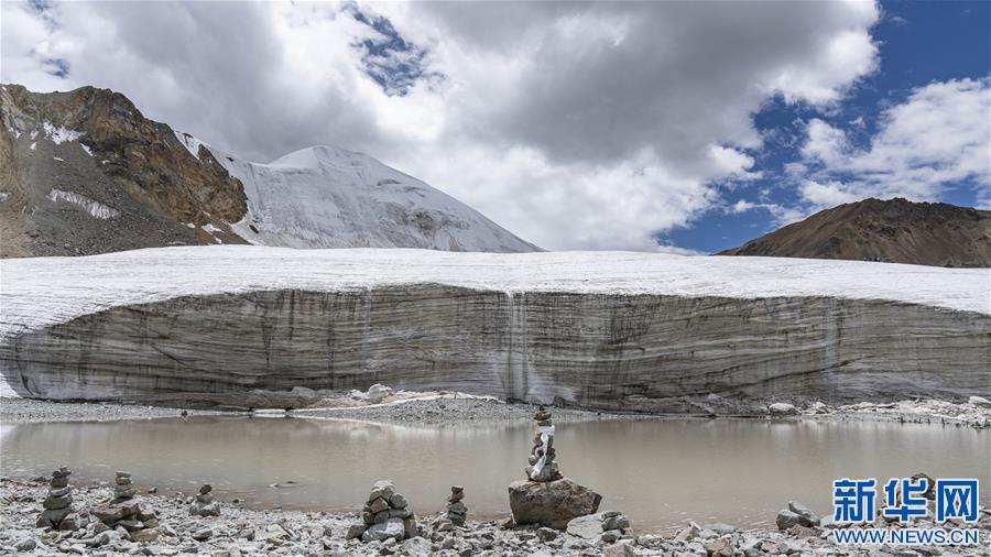 �����{��ä����3�����������������Z