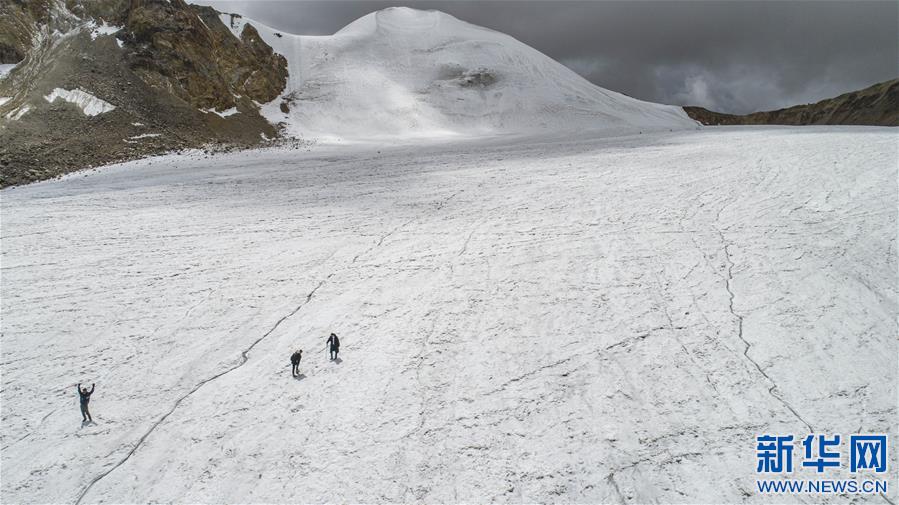 �����{��ä����4�����������������Z