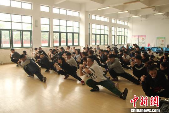 ���J�N�R�Y�L���j�ͪ𡲤��j