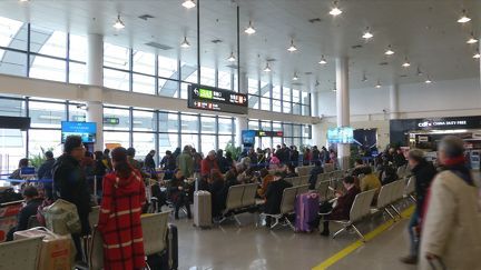 �h���練��M�����L�e���H�����u�H�ȫD�ٓ��}����