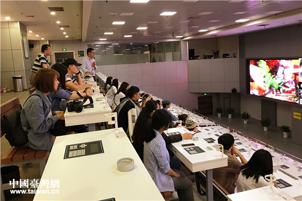 ���wħ�Ԯv�͔I�G�h�����q���N���ߩ����j�y�Q�A������N