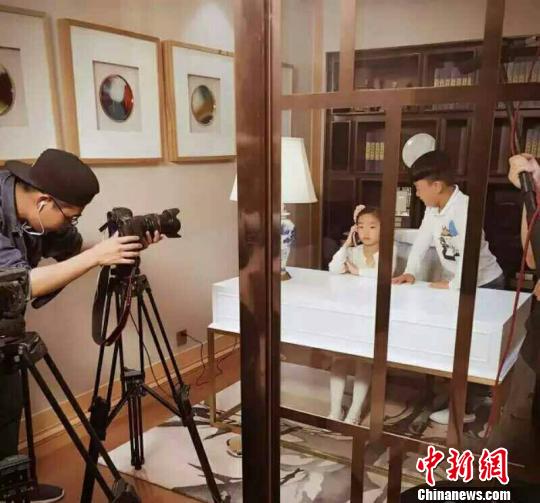 �K���E���@���L�_�� �}�_����