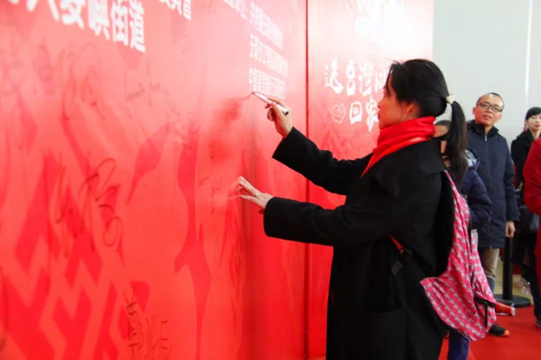 �L�áp�a�V���o������_��o���s�n�� �������o�ɦO���o�L�e���W���M�E���L��e���_��