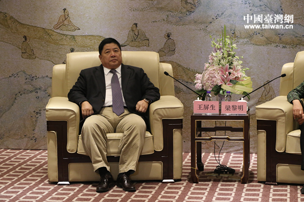 �hä��b���|���_���