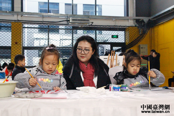 �L���E�������w�y�֔e�еe���񡲢A��I�y���o 5000�O���ѧ��