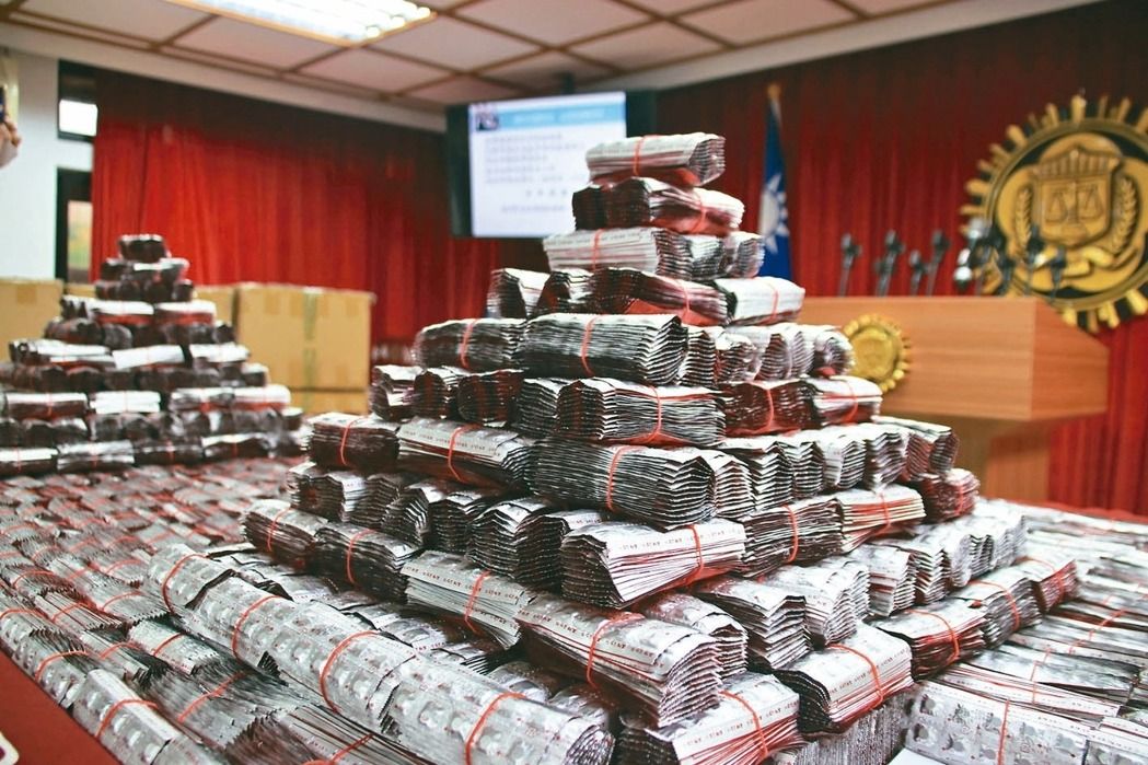 qڨ828 CWQ_ä qڨ828 CWQ_ä