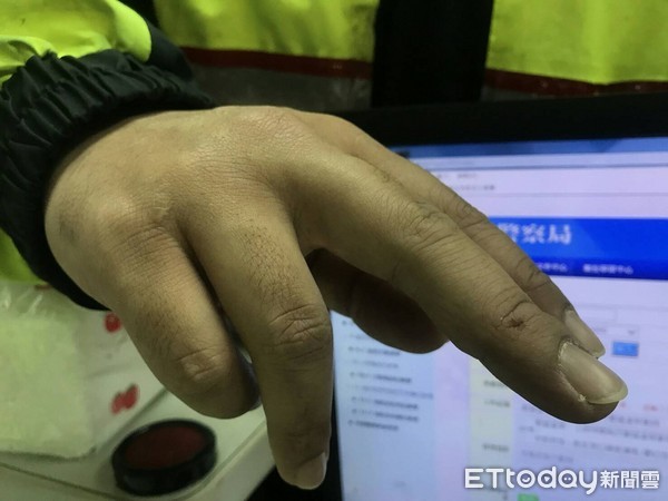 �d�޼�׹L�{������V�����ݐ�