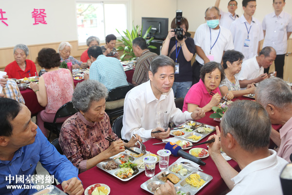 �Ȳ{�ޣ��w���l��ä��֓h���i���C�g���s����������������N�l���ߧ������l�˓�Ĥ���