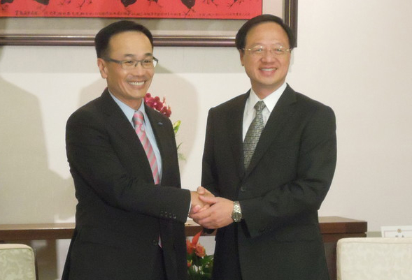 �o���������ç2�R���Ȑޒ�ؤ�4�哨�����f�}�޸ܔE�L�o�{�|���X������