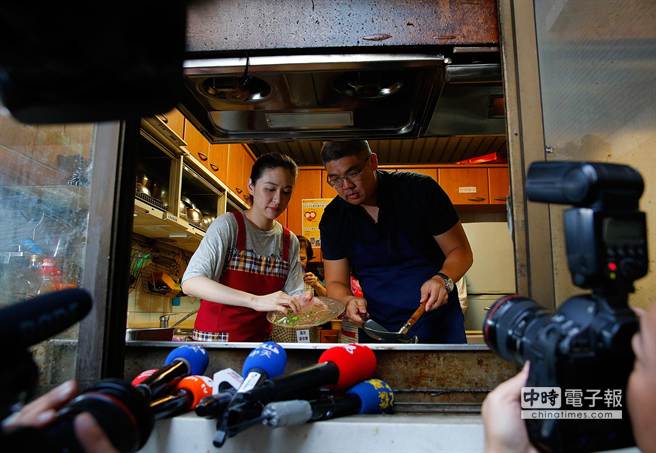 ���{�˱N���ŖI�Ͳܤ�