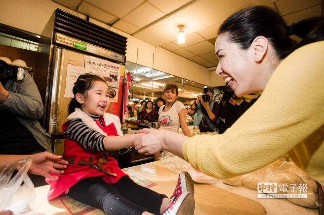 ���{�~�����y�������T�� �������w��