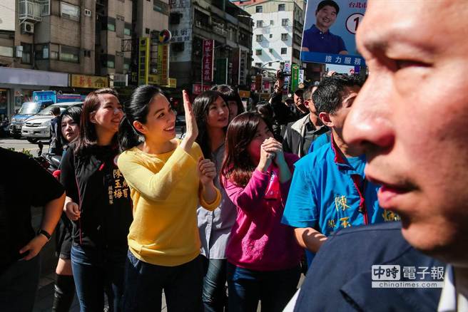 ���{�~�����y�������T�� �������w��