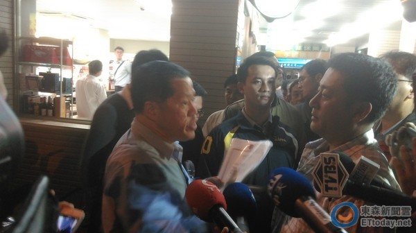  ��p�����ߒ��{���ϔU���~���𽹔^���Y����