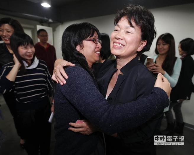 �~�k�|�ו��޴C�y�~�k�������s��������������˓稣