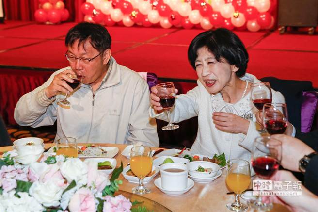 ک���t��������d��£��|����������|�Q�����˭P��