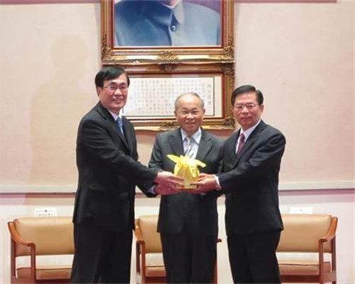 �L�o�{�|�S���������ѥ�X�ޕ���L�S����������(��)�N�r��ä���n�S�����ޥѸ�����(��)�X��