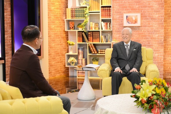 ���W�H�[�g���˕����ԾX�����