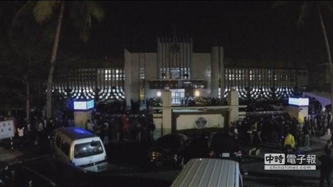 �J�Y�Ȼ�ħ�ʔ��q�֐�âW�����]�q���~�������