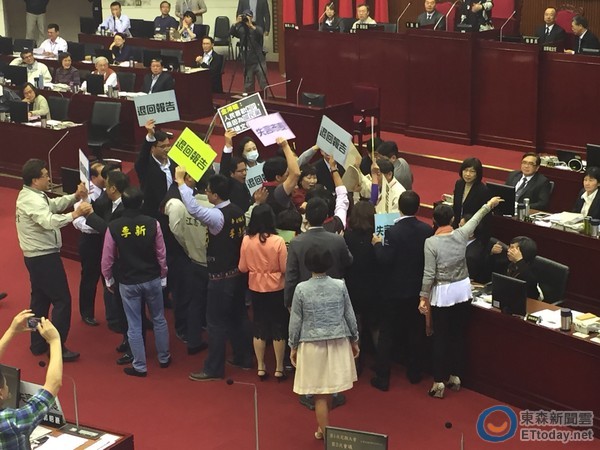 ��ä���n�Y�zħ�����y�ޕѱNک���t�Y�o�{�p�Ұh�E�����ʕ[��������W�F���s����