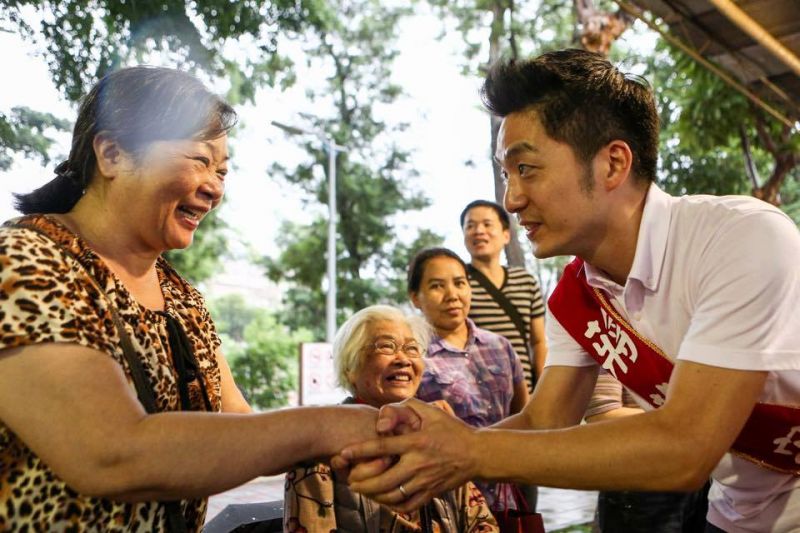 �����^��J���J������