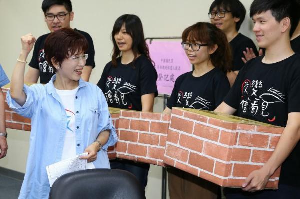 �x�~�~��[�j�Ť��|�L�h�J�� �E�w�t�L���Y��������