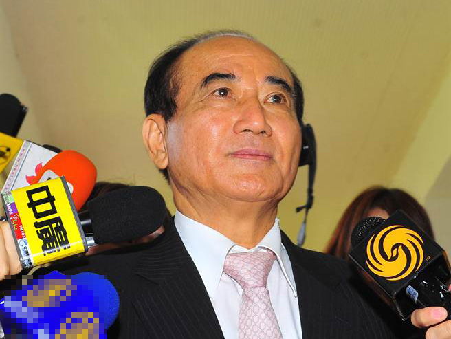 L_a`ex _qx L_a`ex _qx