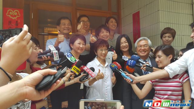 ä���n�����عF���z�s �T��h�r�|�ݔ������x�~�~