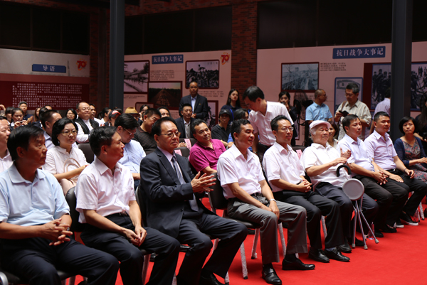 �������w�֢u�ܾs����70�W�e����i�I�j�϶}�@