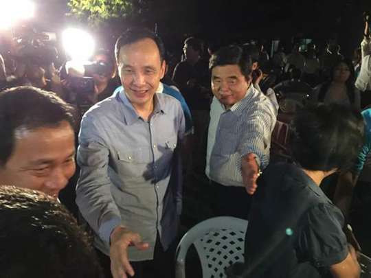 �L���~�A��|���r�n���Y:�£~����� ���F����Y