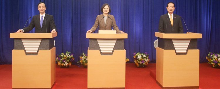 ��"���J"����{���|:�Y����W ������|�p��B����