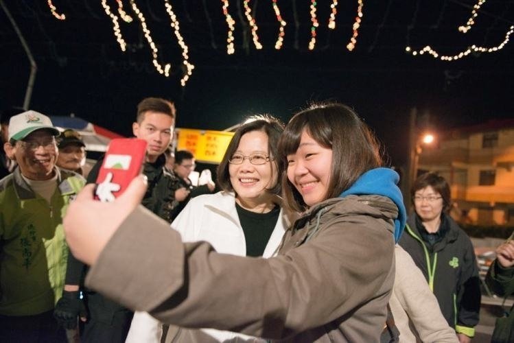 "���J"�����A ��"�����"�����Y����Y������(��)