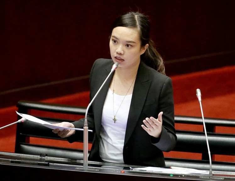 �p�p�s��"�ߩe"�ɰ��|���ڤ��I�� �j�����W��쩱�z