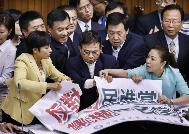 änÕhuϵ{q L~x änÕhuϵ{q L~x