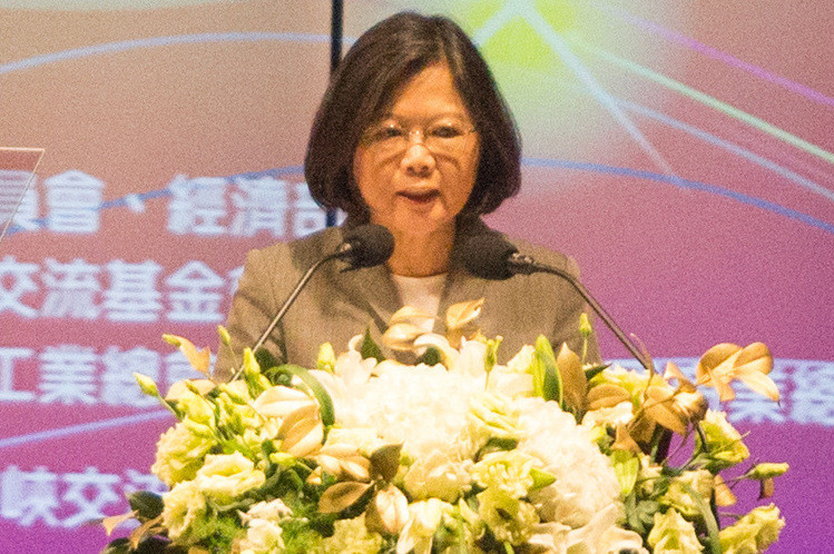 ���Y��B�~���w���l���}�Oâ�� ��£K�Υ����e