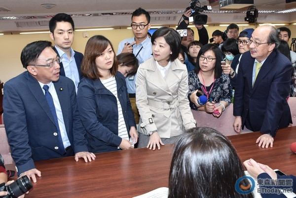 ���v�n��r���N���a�Q������_