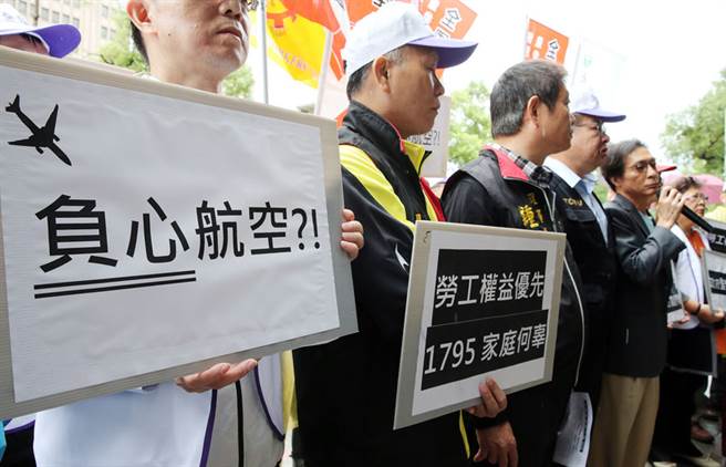 ��C��T�����d�z����ا��@�M ħ���L�]�k������